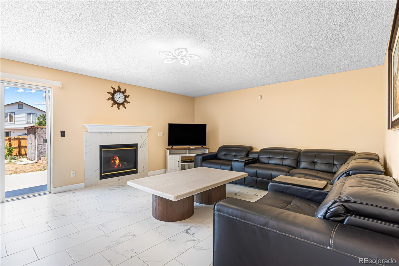 MLS Image #11 for 14425 e 50th avenue,denver, Colorado