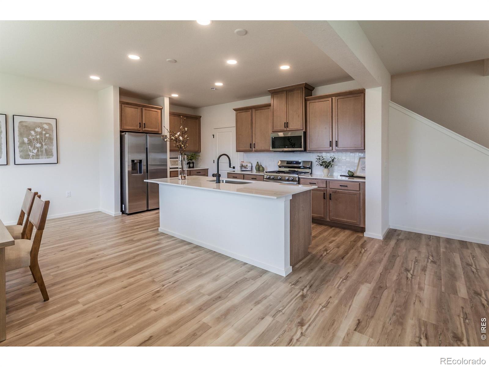 MLS Image #12 for 1600  sunflower way,johnstown, Colorado
