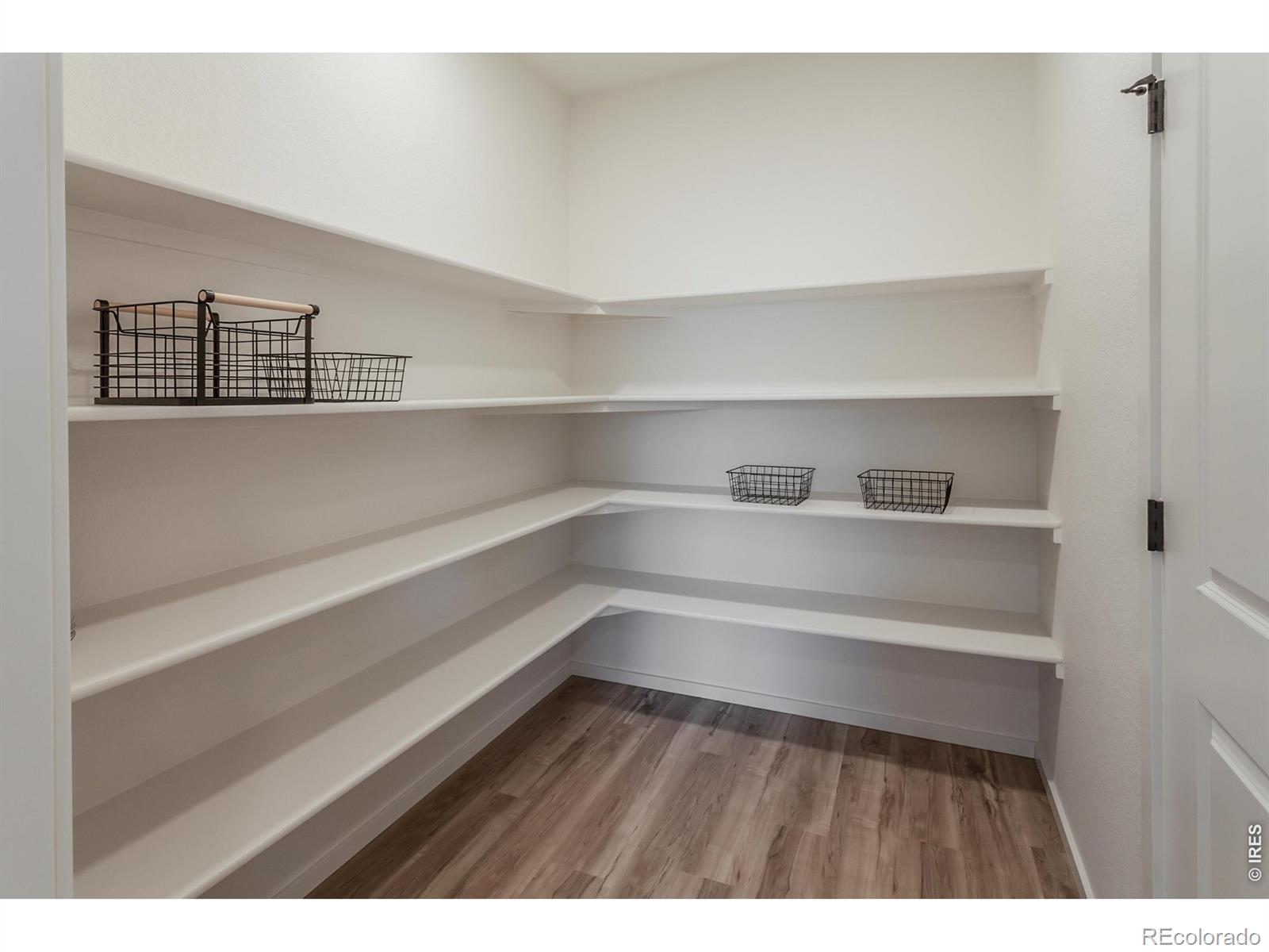 MLS Image #17 for 1600  sunflower way,johnstown, Colorado