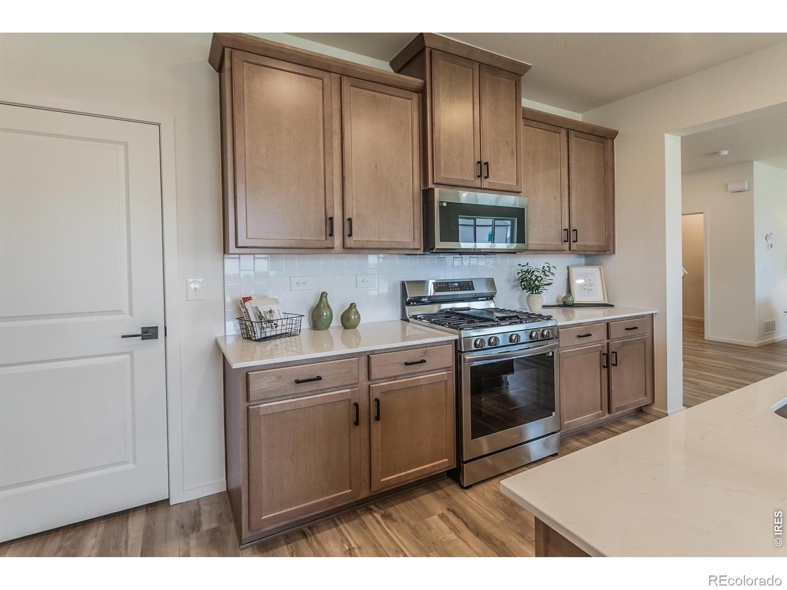 MLS Image #22 for 1600  sunflower way,johnstown, Colorado