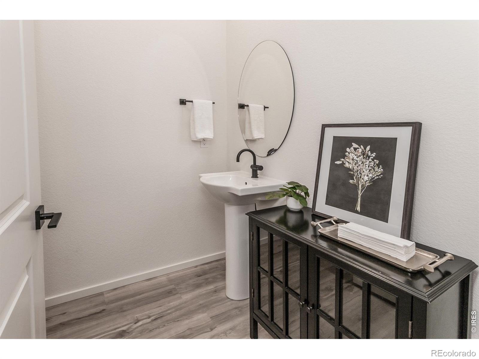 MLS Image #3 for 1600  sunflower way,johnstown, Colorado