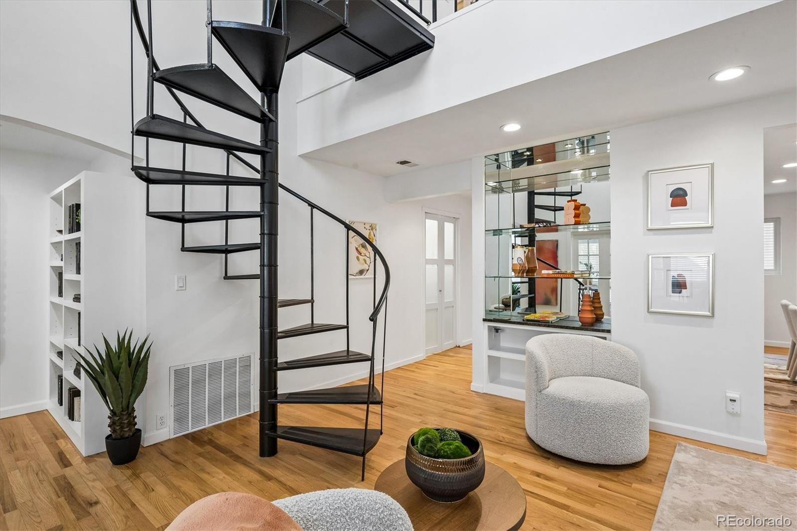 MLS Image #15 for 830 s ogden street,denver, Colorado
