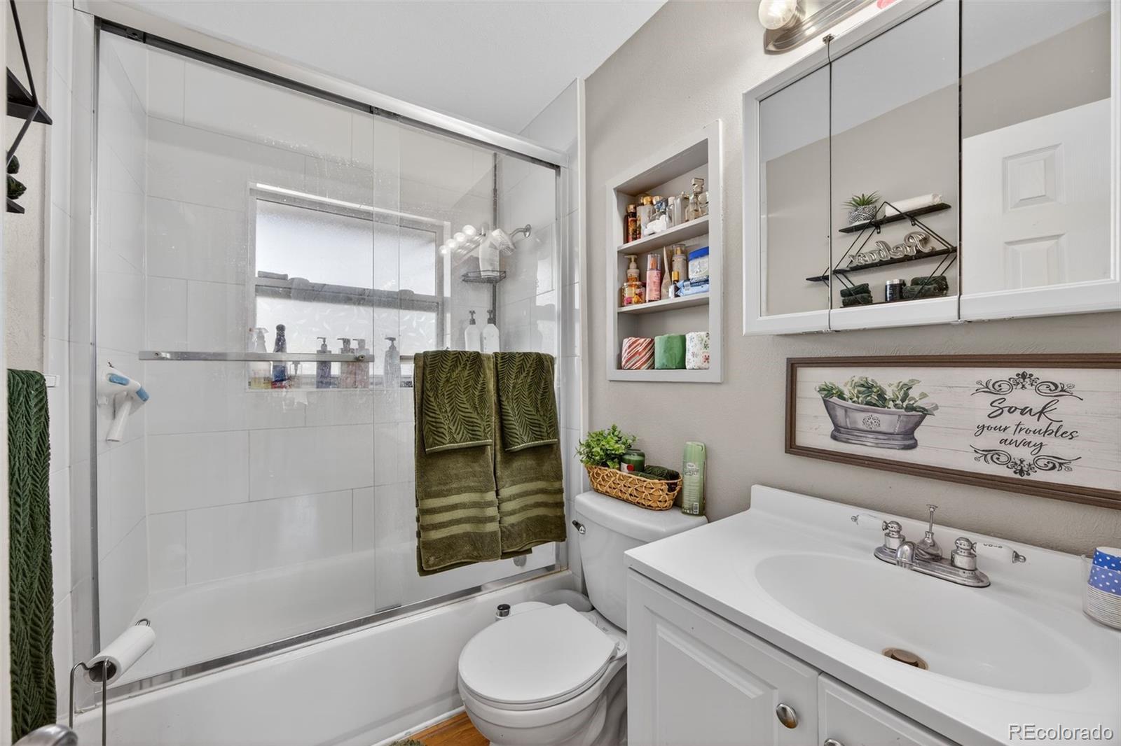 MLS Image #14 for 8358  charles way,denver, Colorado