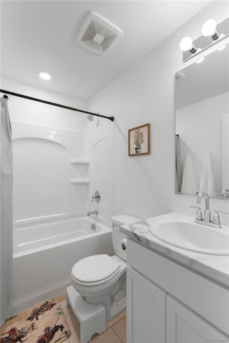 MLS Image #21 for 461  condor way,johnstown, Colorado