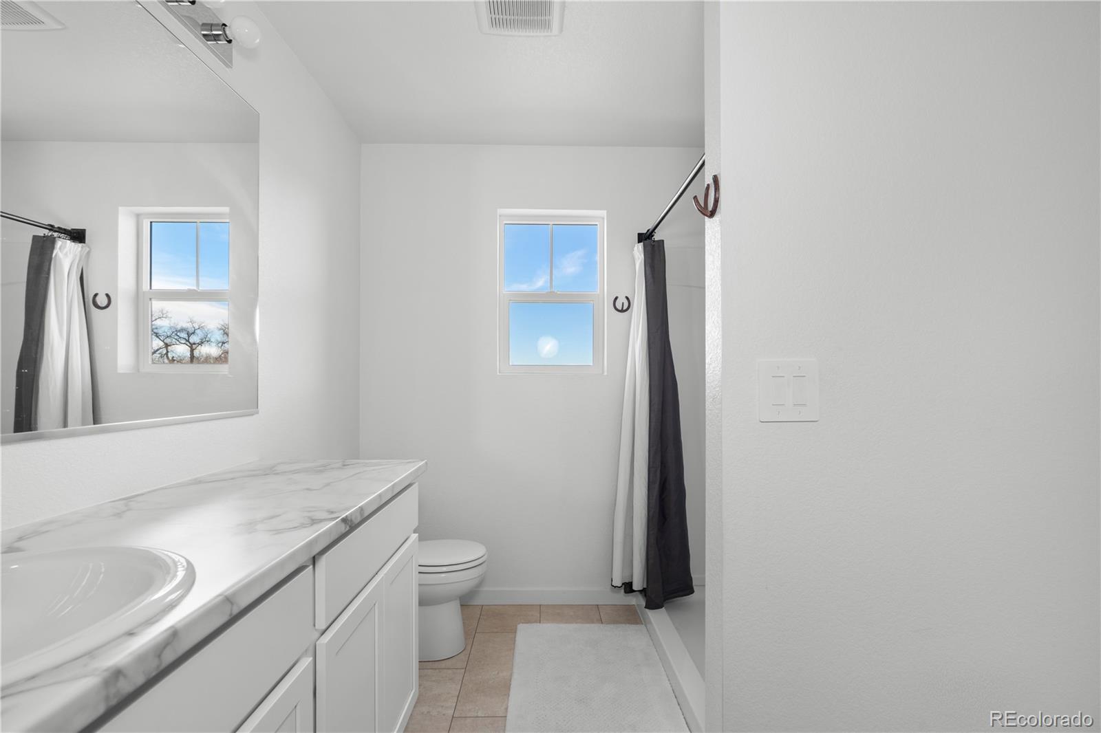 MLS Image #29 for 461  condor way,johnstown, Colorado
