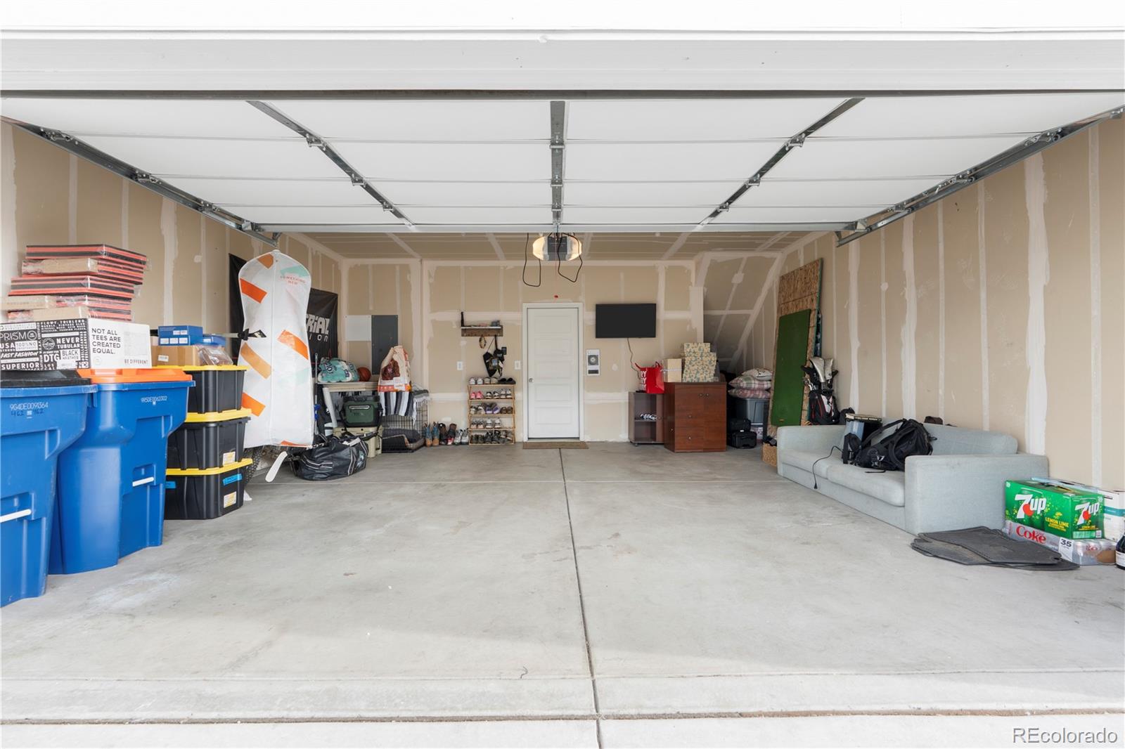 MLS Image #31 for 461  condor way,johnstown, Colorado