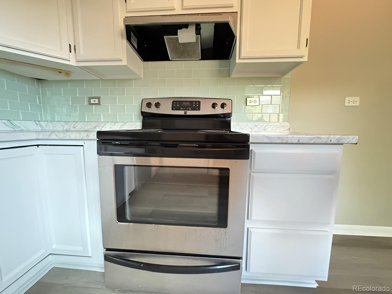 MLS Image #9 for 5184 e asbury avenue,denver, Colorado