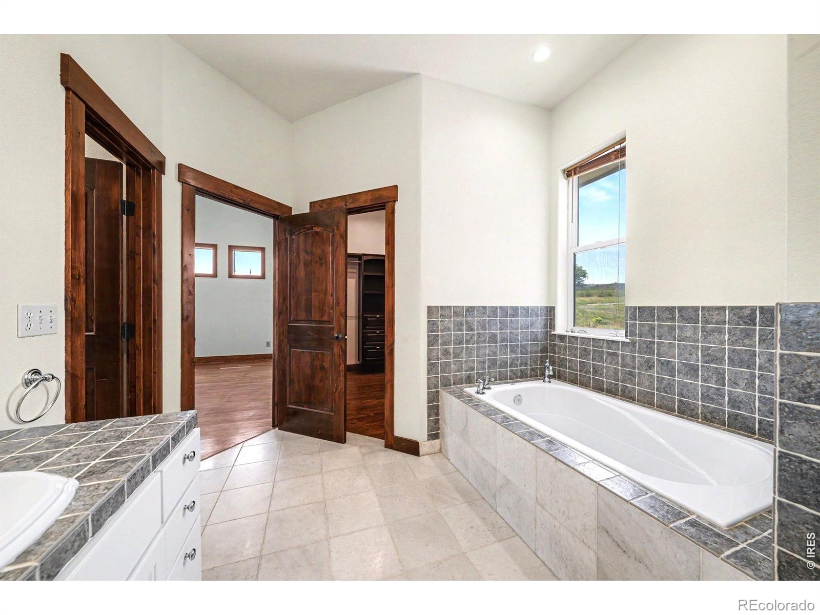 MLS Image #16 for 6332  woodland hill court,loveland, Colorado