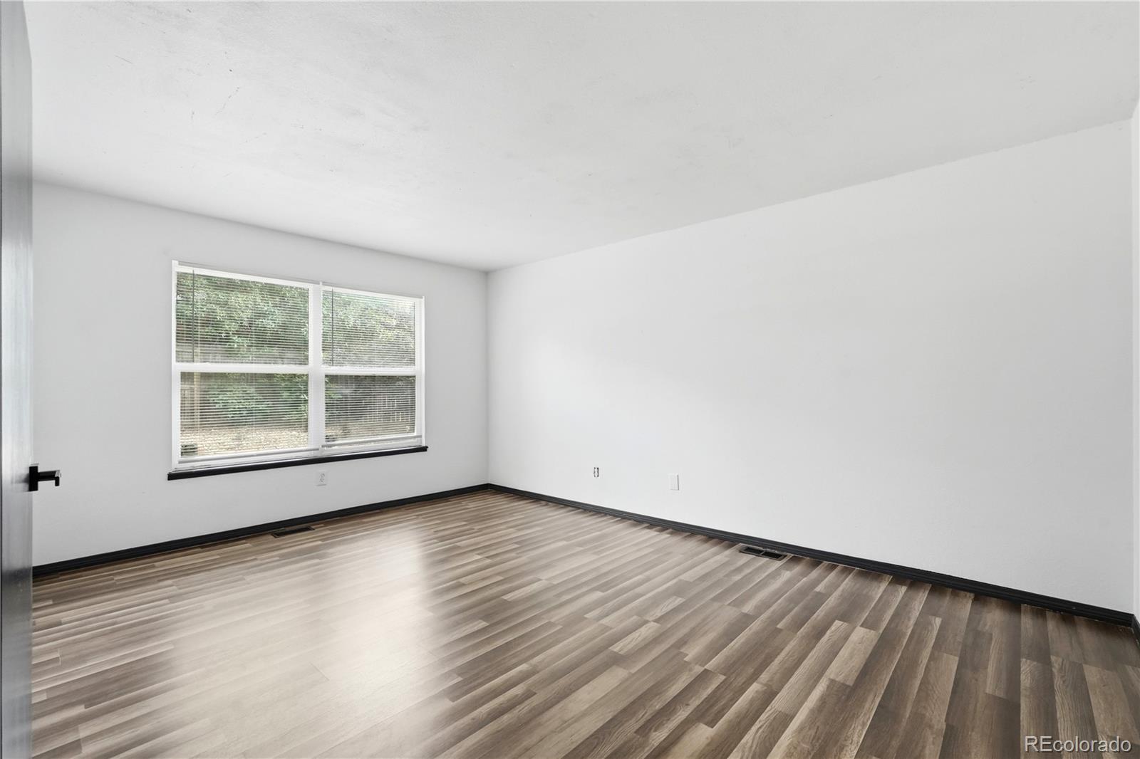 MLS Image #15 for 13336 e arkansas avenue,aurora, Colorado
