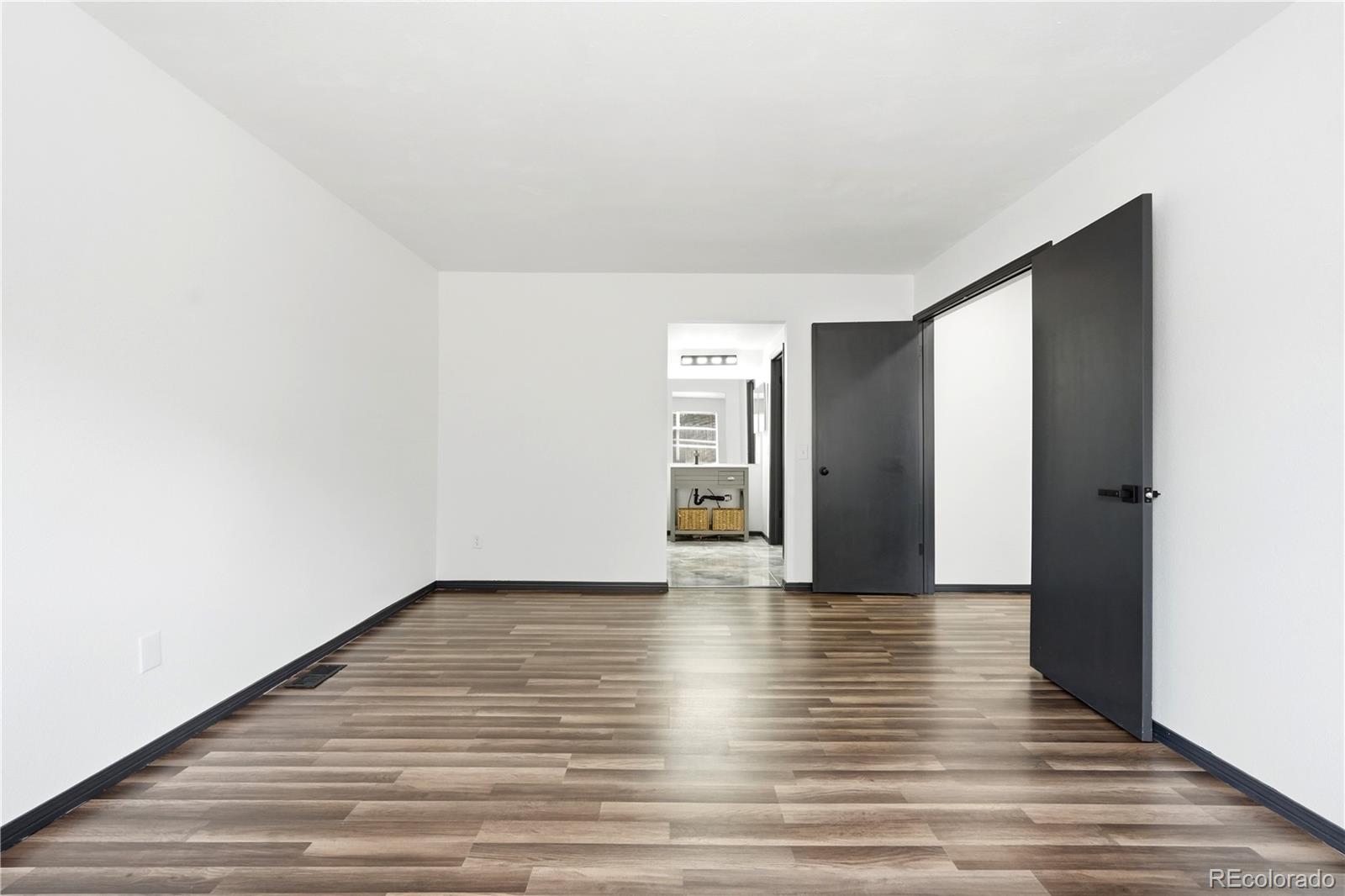 MLS Image #16 for 13336 e arkansas avenue,aurora, Colorado