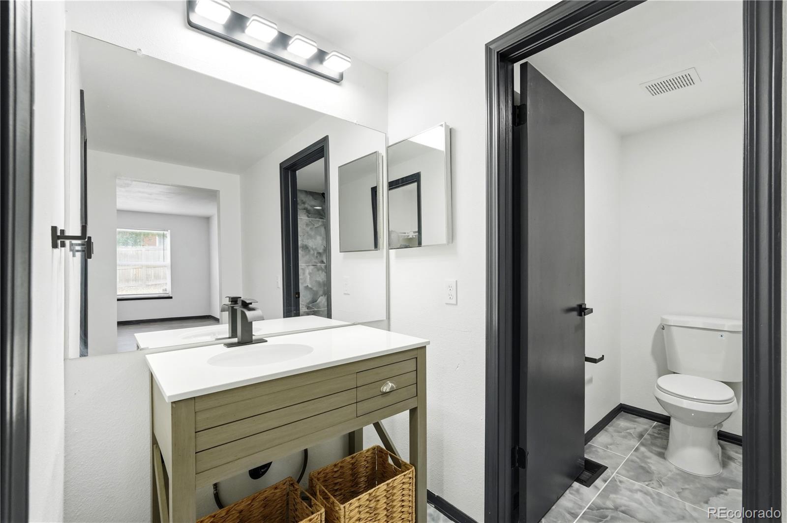 MLS Image #17 for 13336 e arkansas avenue,aurora, Colorado