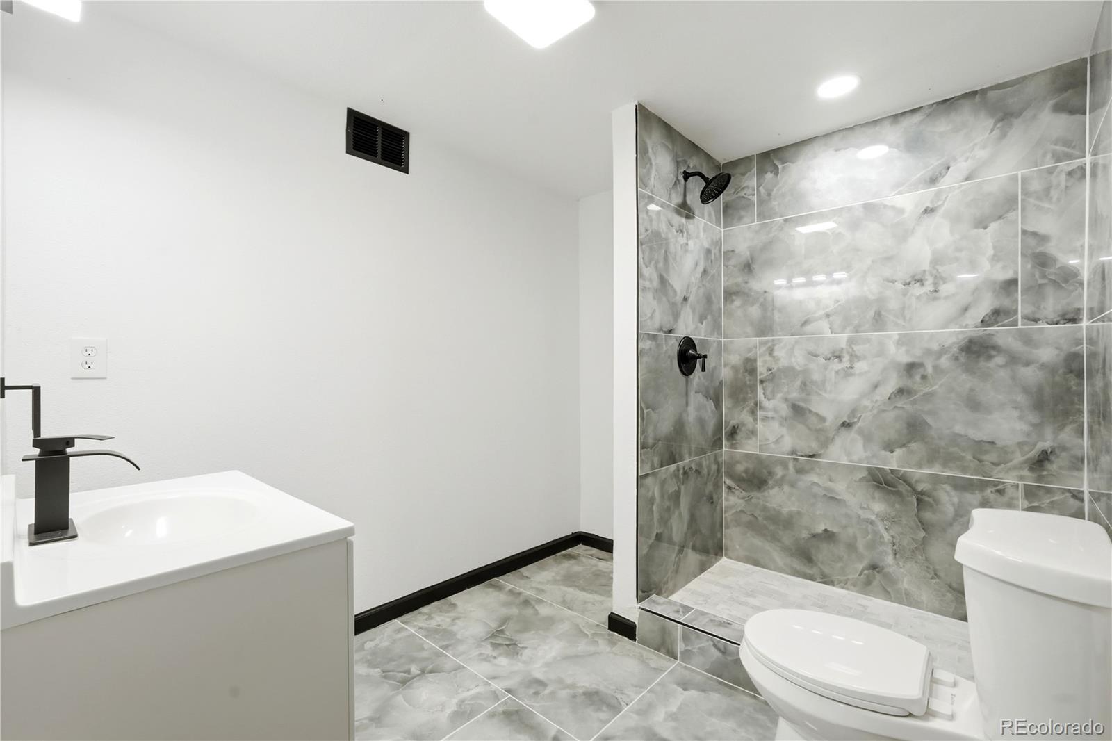 MLS Image #32 for 13336 e arkansas avenue,aurora, Colorado