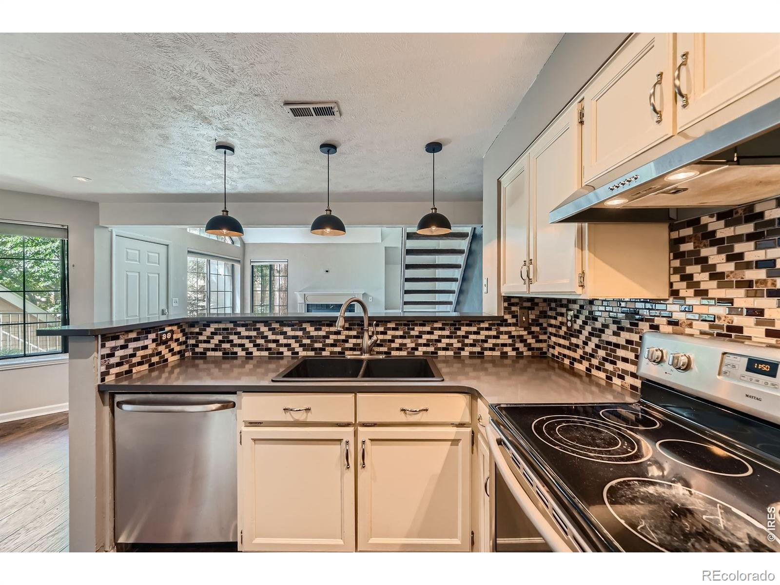 MLS Image #11 for 4771  white rock circle,boulder, Colorado