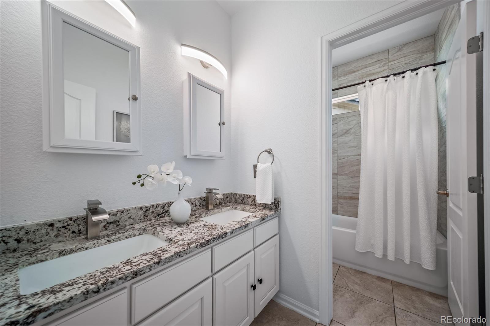 MLS Image #11 for 5691 s catawba way,aurora, Colorado
