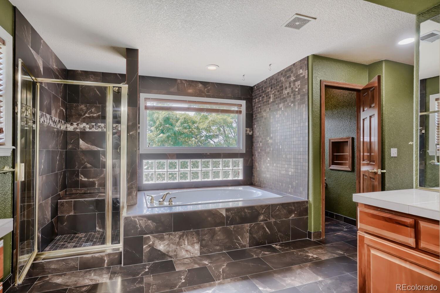 MLS Image #14 for 14125  whitney circle,broomfield, Colorado