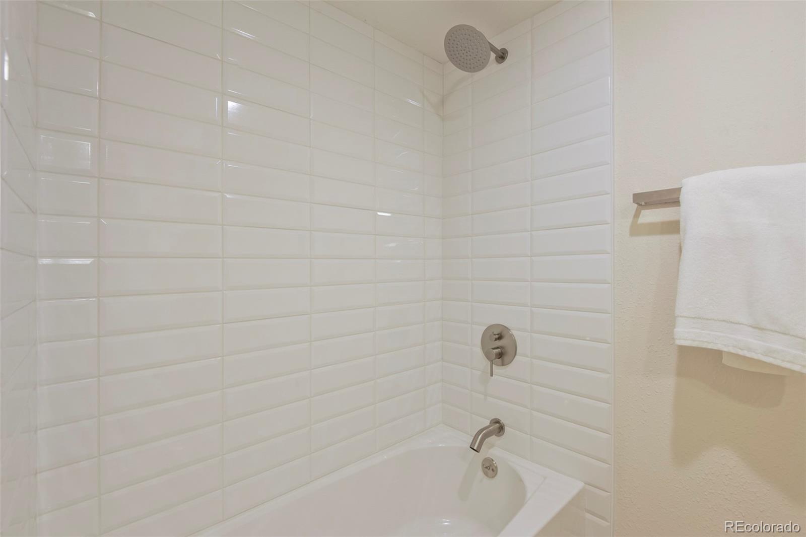 MLS Image #22 for 3044 s macon circle,aurora, Colorado