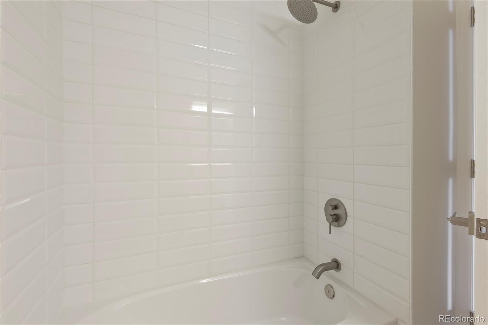 MLS Image #26 for 3044 s macon circle,aurora, Colorado