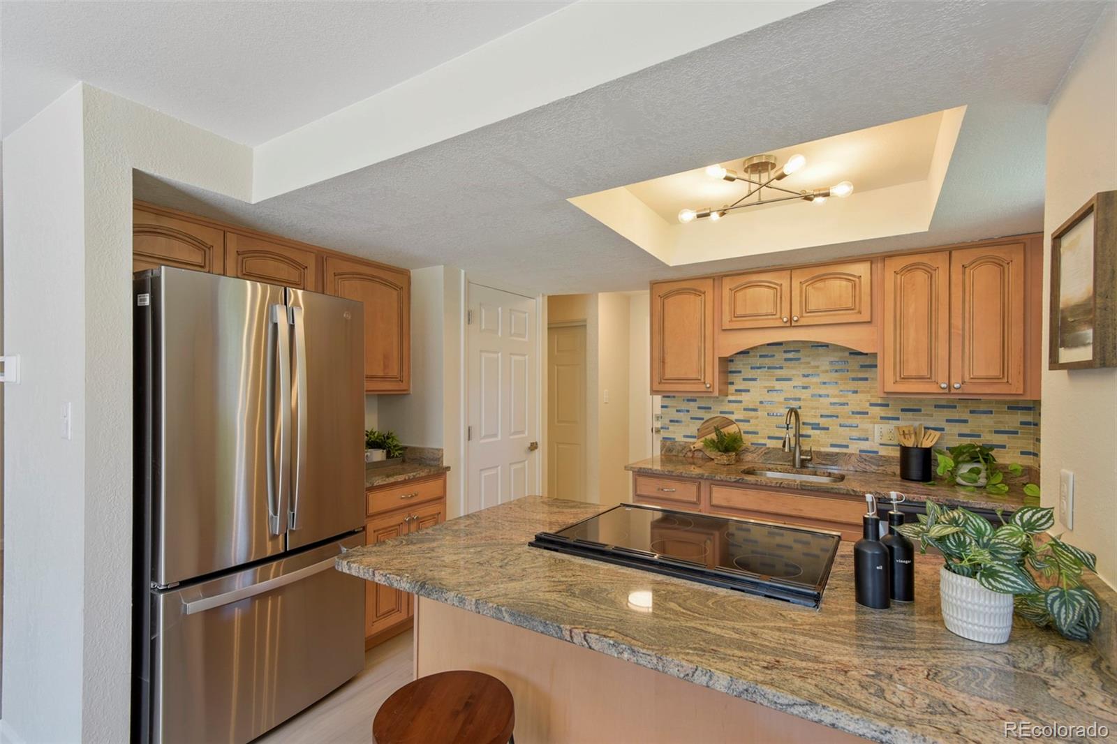 MLS Image #5 for 3044 s macon circle,aurora, Colorado