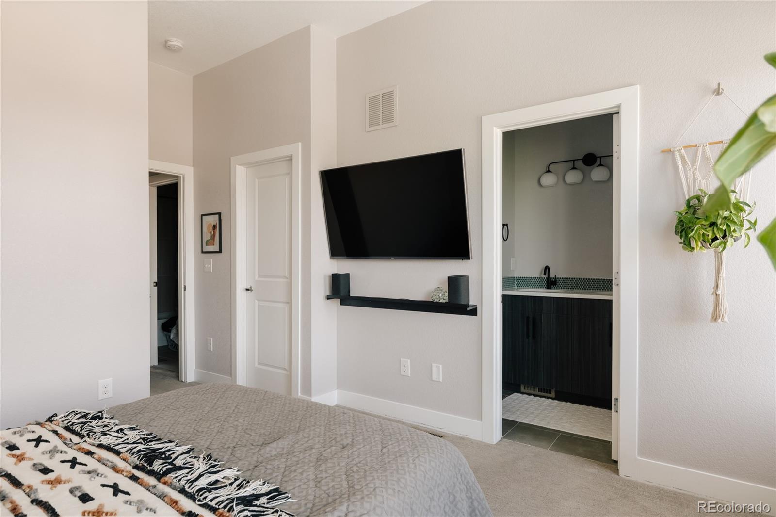 MLS Image #19 for 2741 w 28th avenue,denver, Colorado