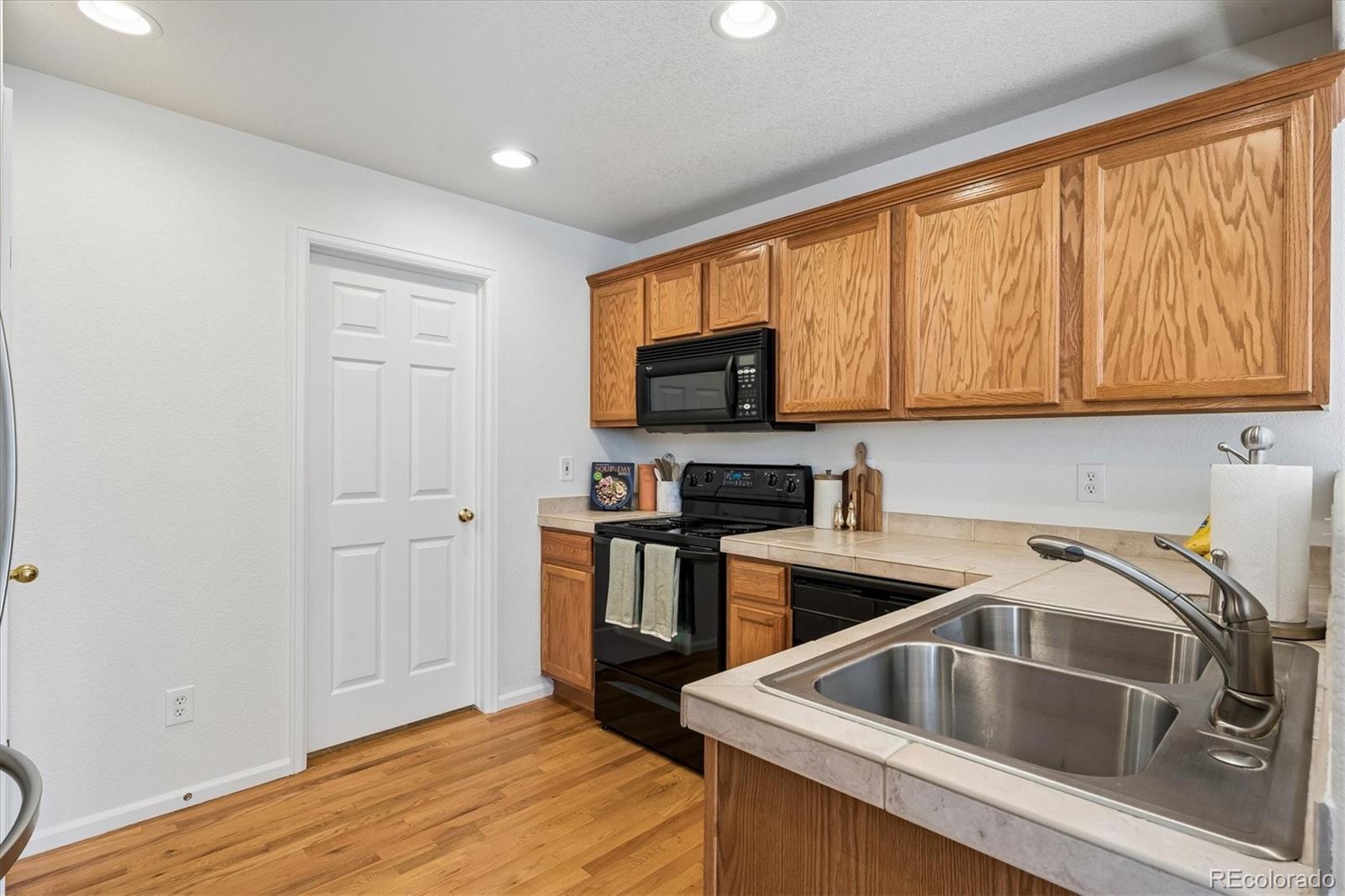 MLS Image #9 for 16338 e otero avenue,englewood, Colorado