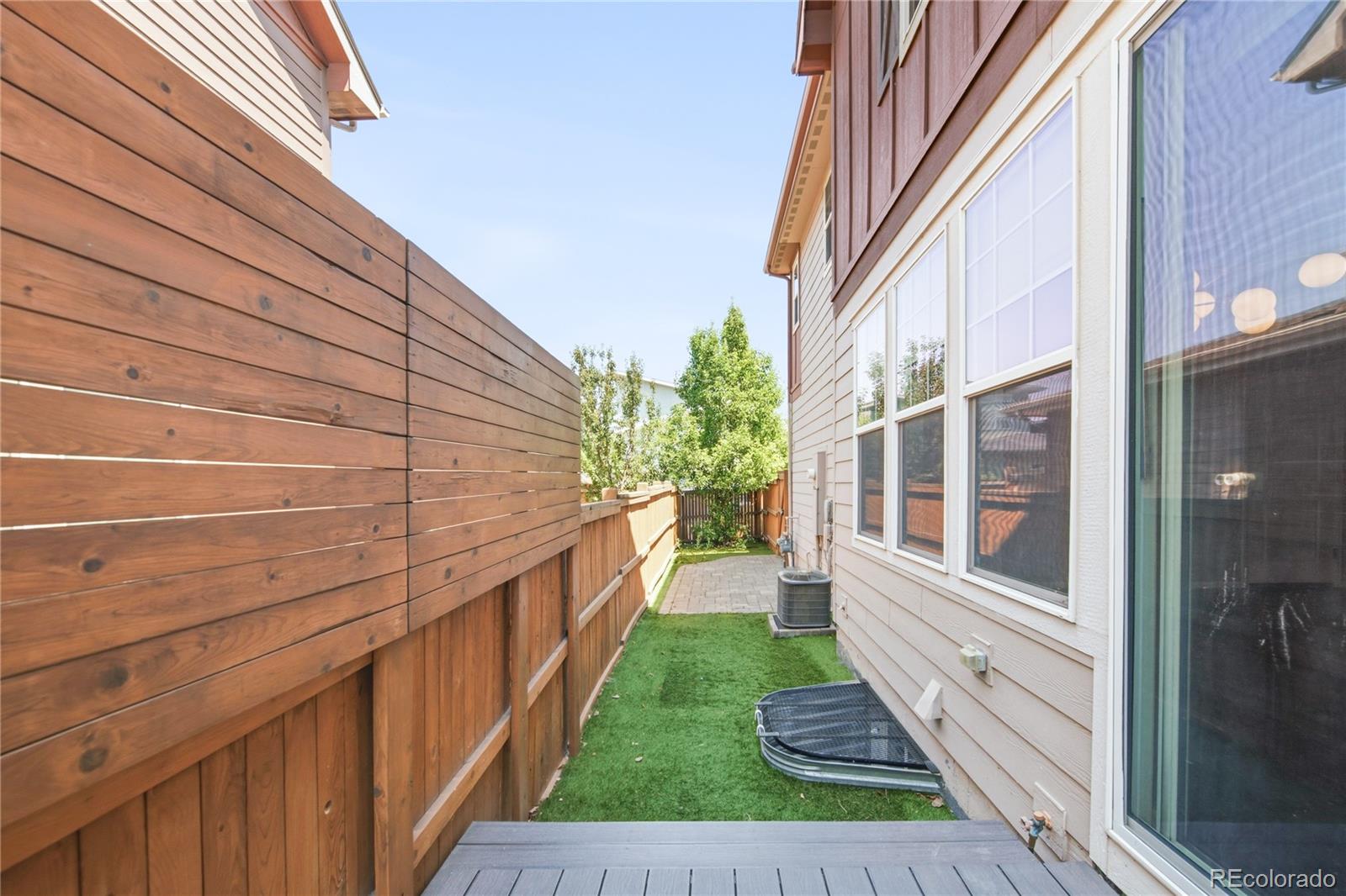MLS Image #13 for 10869 e 25th drive,aurora, Colorado