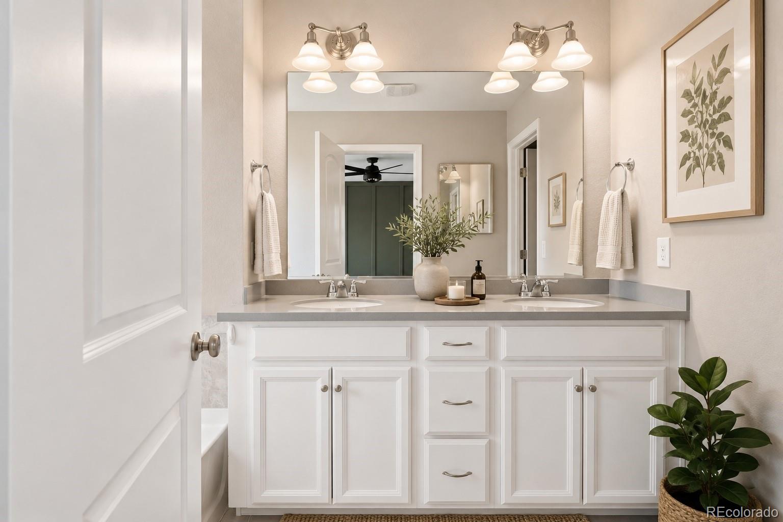 MLS Image #8 for 10869 e 25th drive,aurora, Colorado