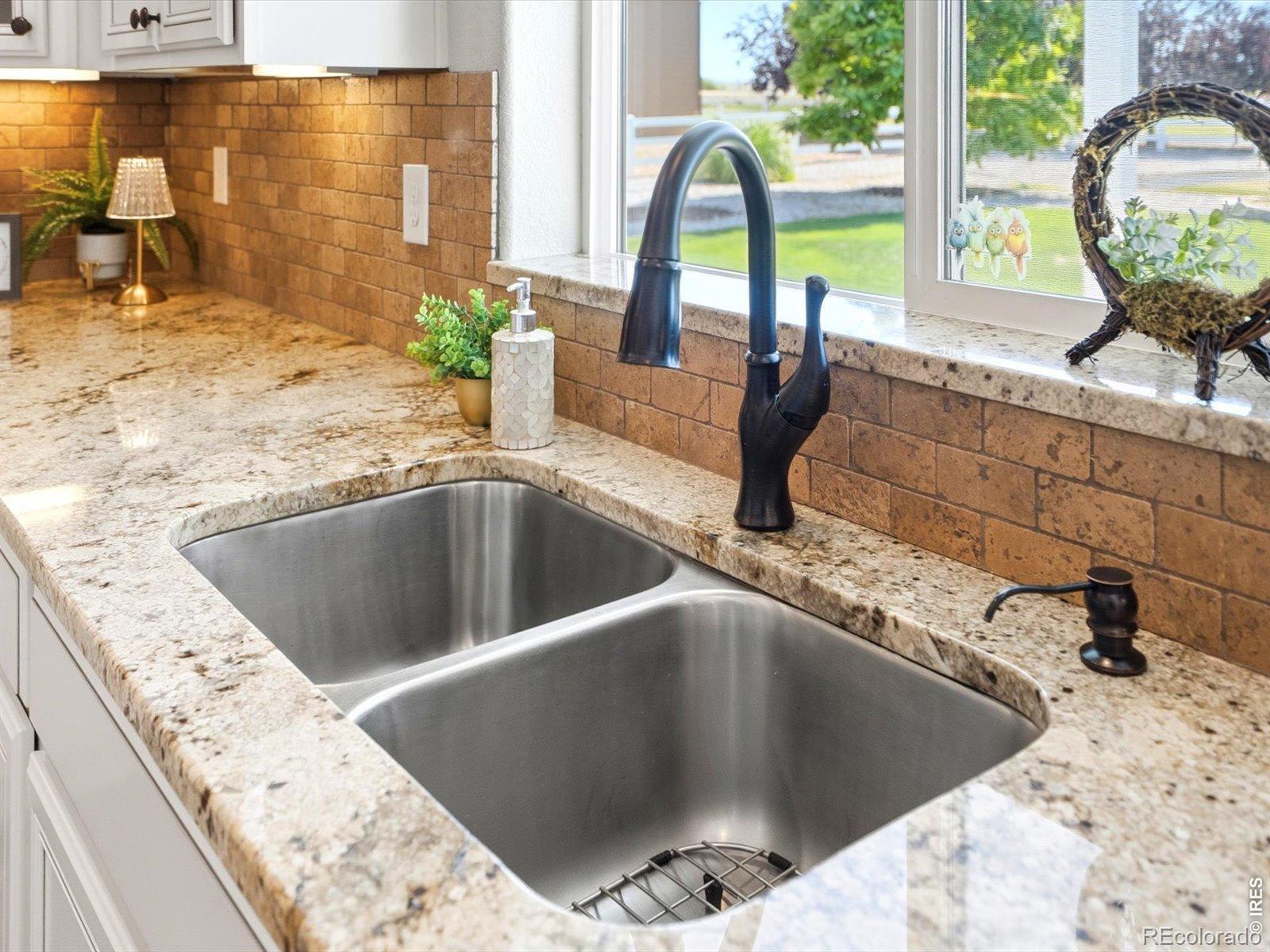 MLS Image #19 for 5035  peregrine road,dacono, Colorado