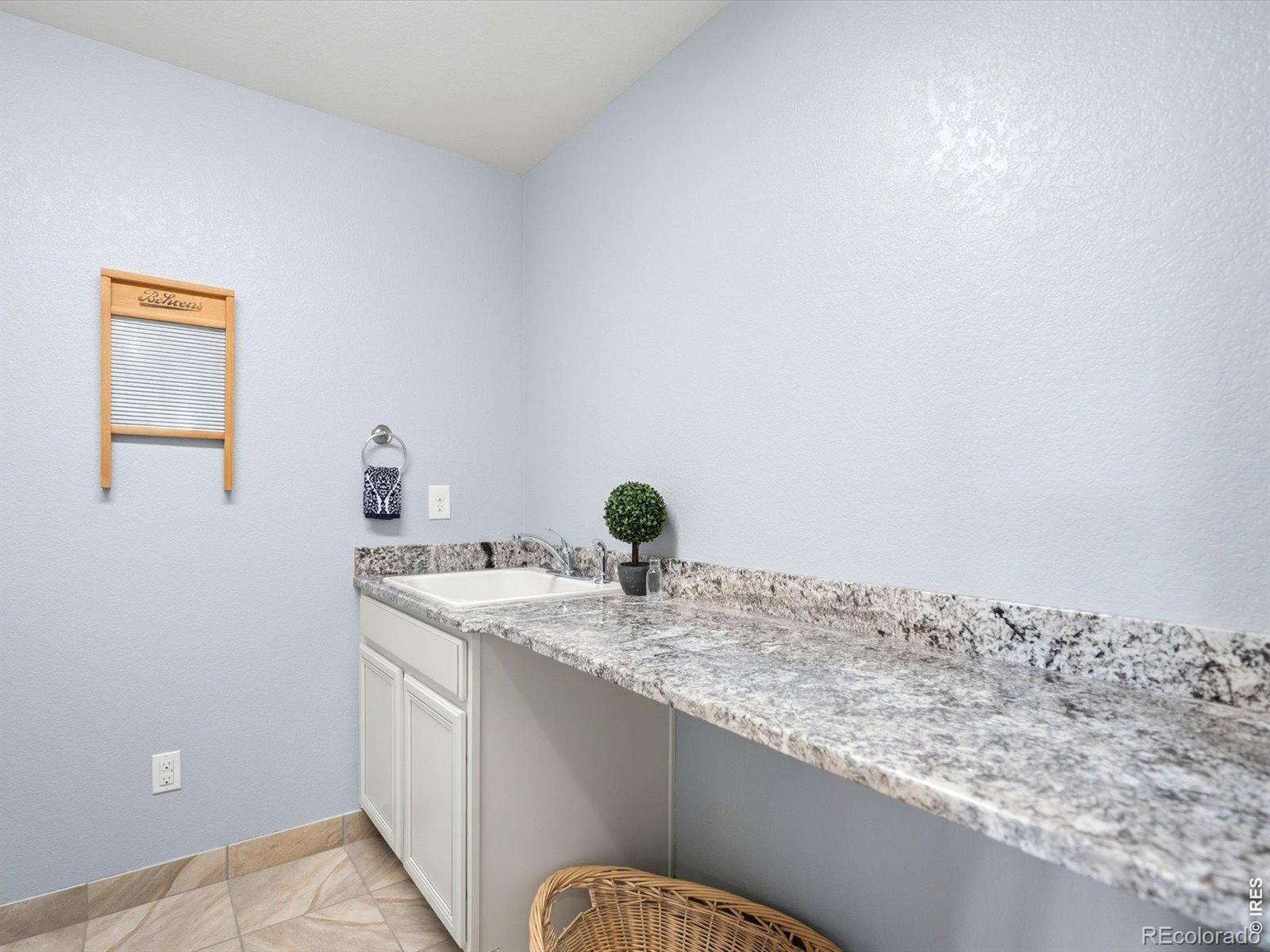 MLS Image #33 for 5035  peregrine road,dacono, Colorado