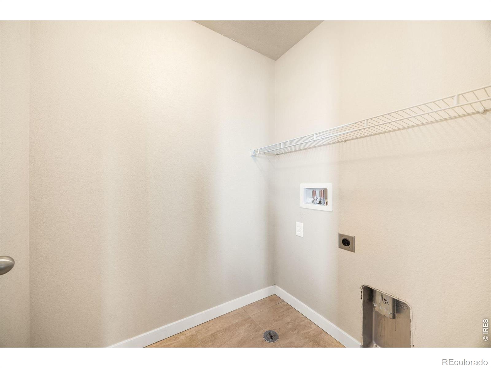 MLS Image #15 for 3611 s perth circle,aurora, Colorado