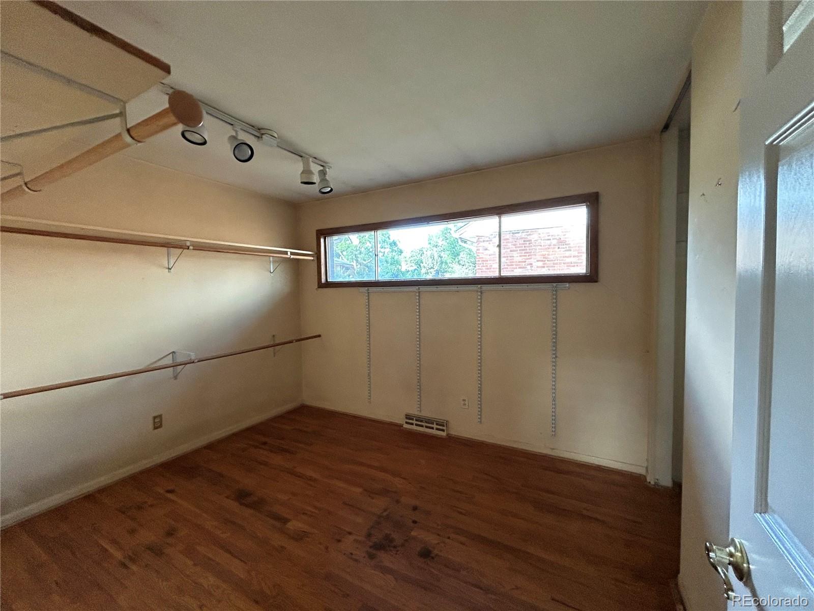 MLS Image #19 for 850 w 6th avenue,broomfield, Colorado