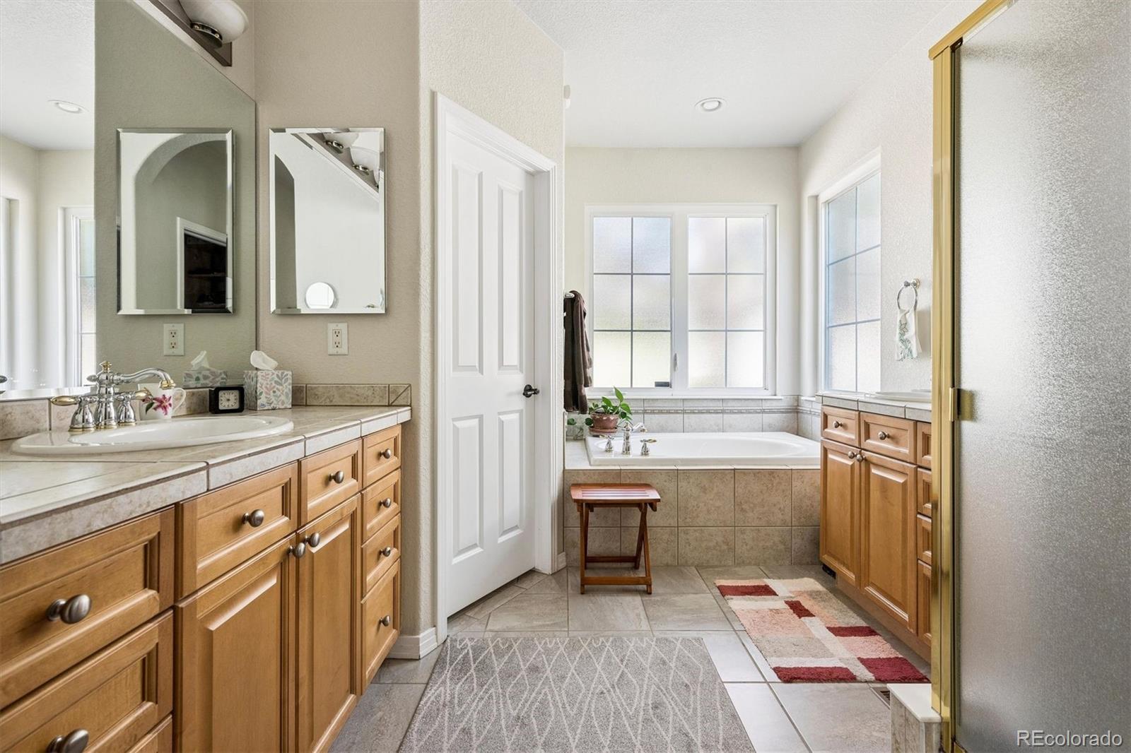 MLS Image #10 for 575  roslyn street,denver, Colorado