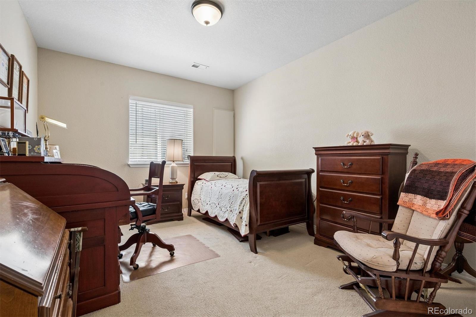 MLS Image #15 for 575  roslyn street,denver, Colorado