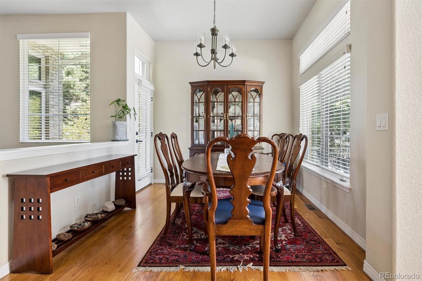 MLS Image #2 for 575  roslyn street,denver, Colorado