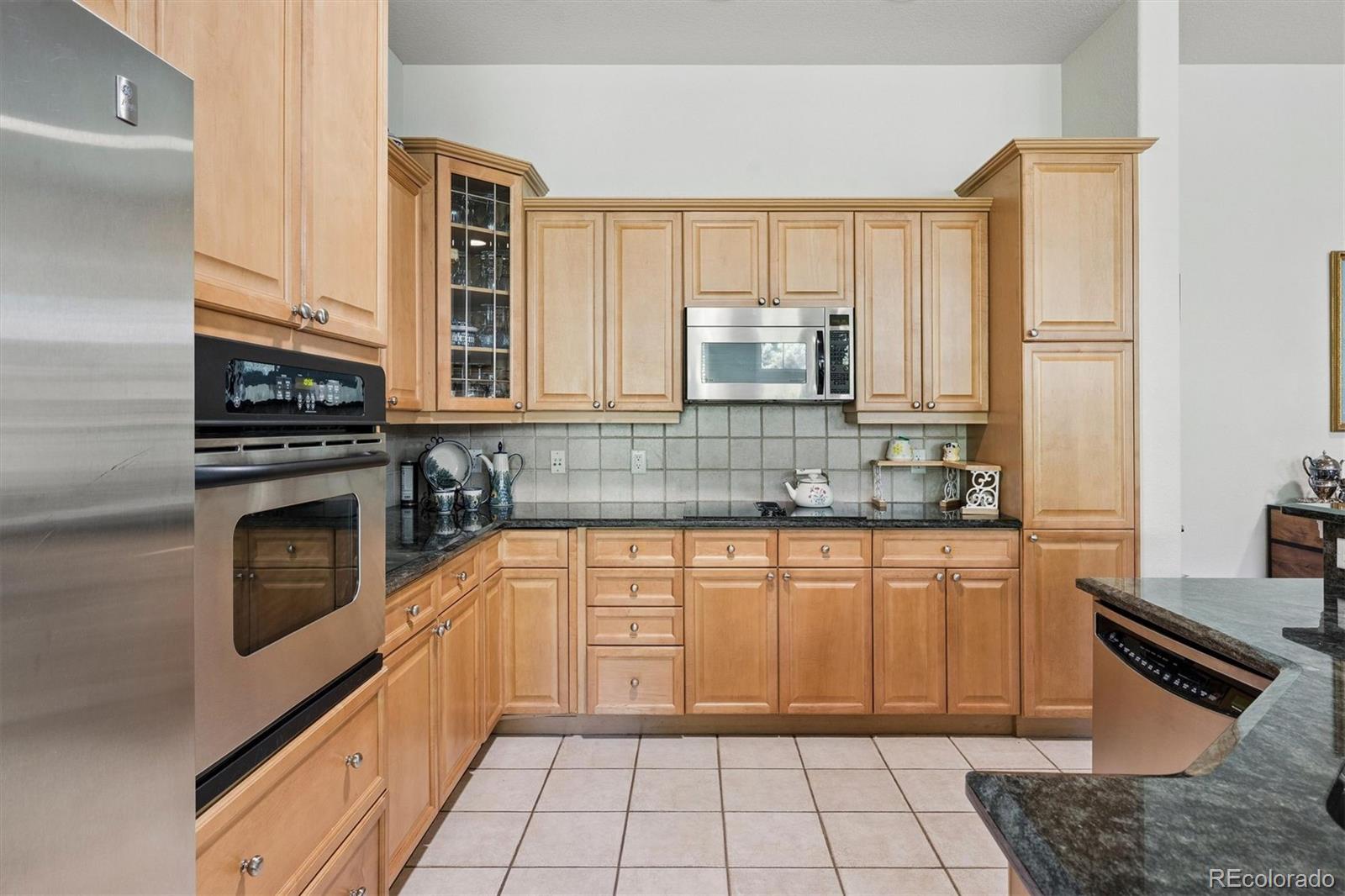 MLS Image #8 for 575  roslyn street,denver, Colorado