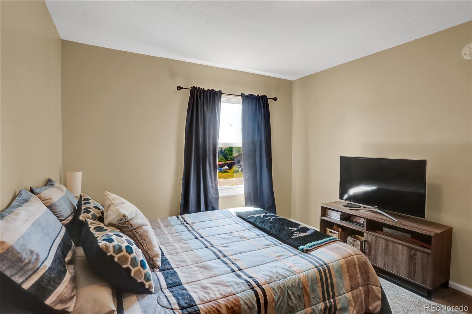 MLS Image #13 for 751 s pearl street,elizabeth, Colorado