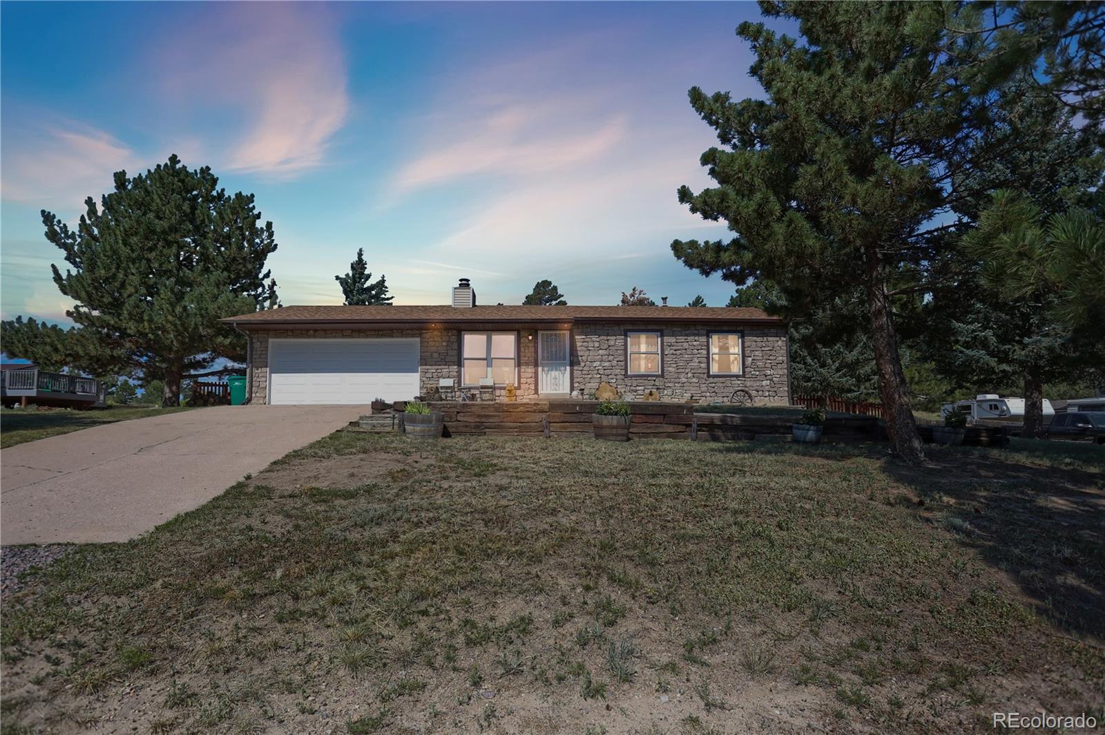 MLS Image #2 for 751 s pearl street,elizabeth, Colorado