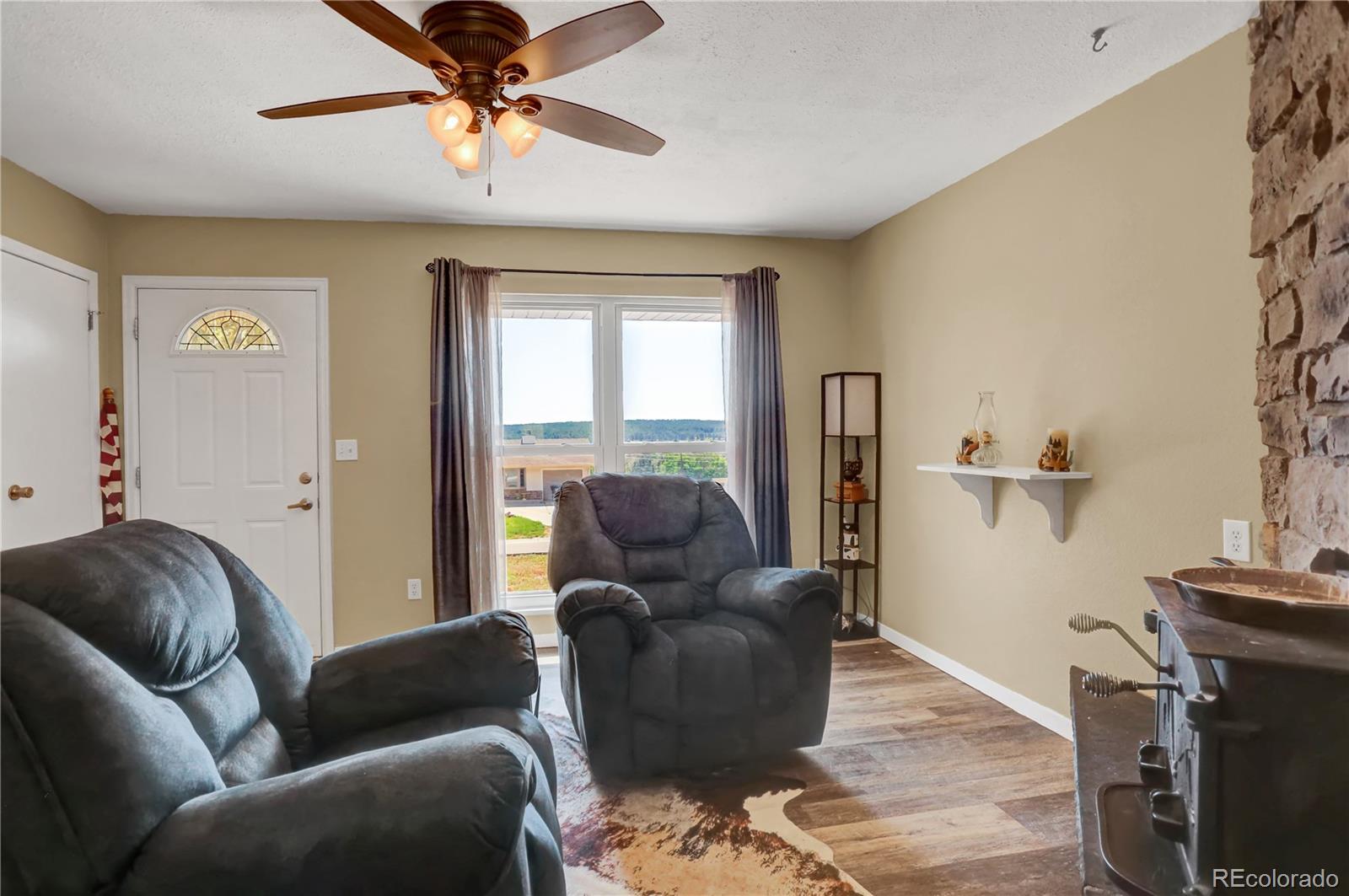 MLS Image #5 for 751 s pearl street,elizabeth, Colorado