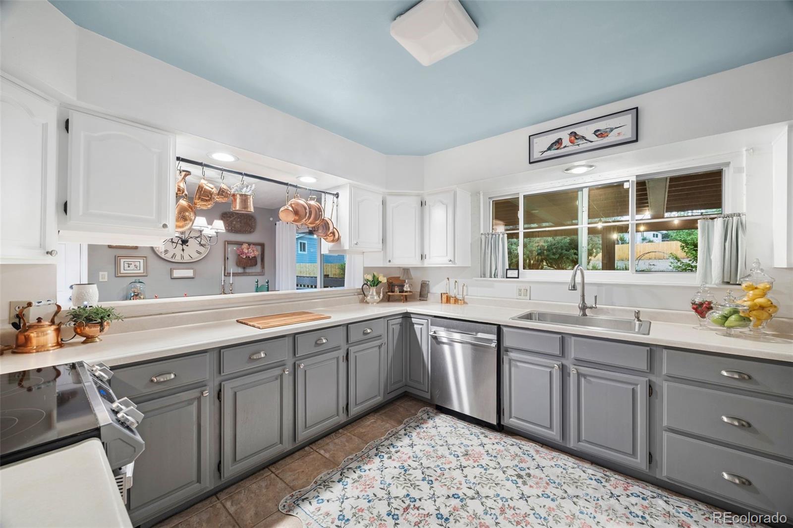 MLS Image #14 for 505  catalina drive,colorado springs, Colorado