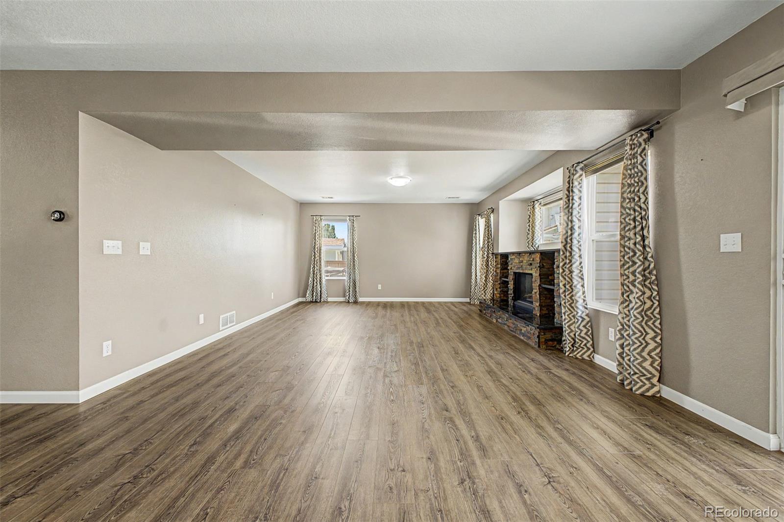 MLS Image #6 for 9833  jasper street,commerce city, Colorado