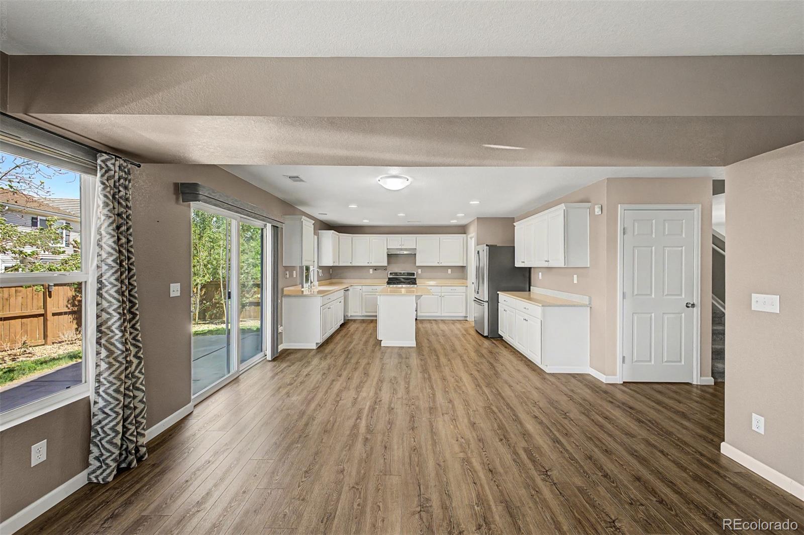 MLS Image #9 for 9833  jasper street,commerce city, Colorado