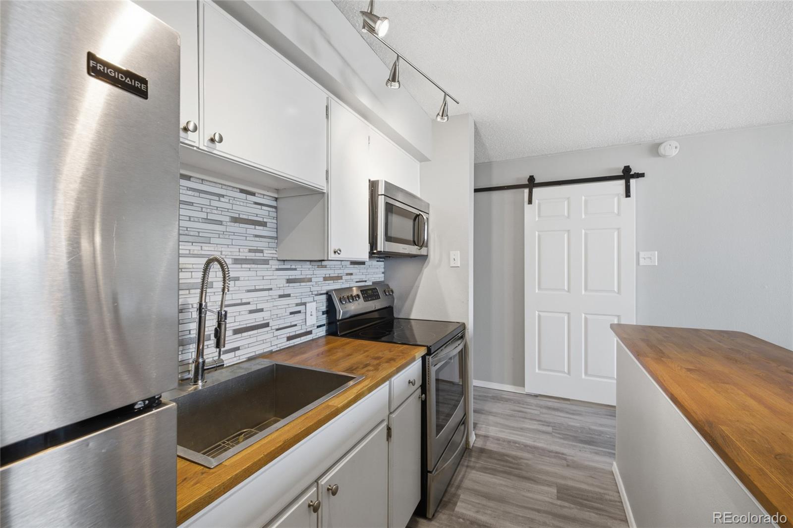 MLS Image #4 for 1020  15th street,denver, Colorado