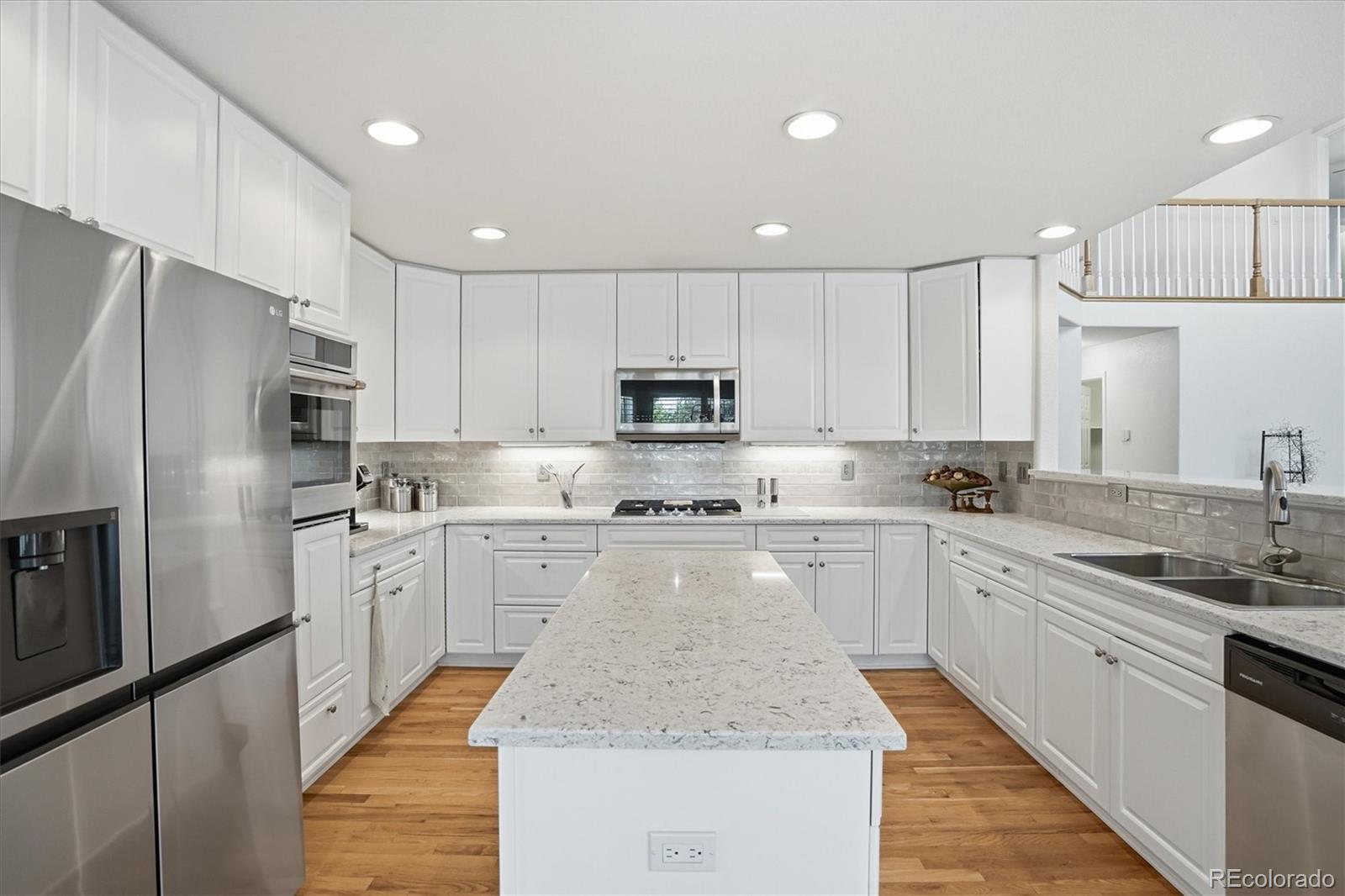 MLS Image #17 for 2334 s union court,denver, Colorado
