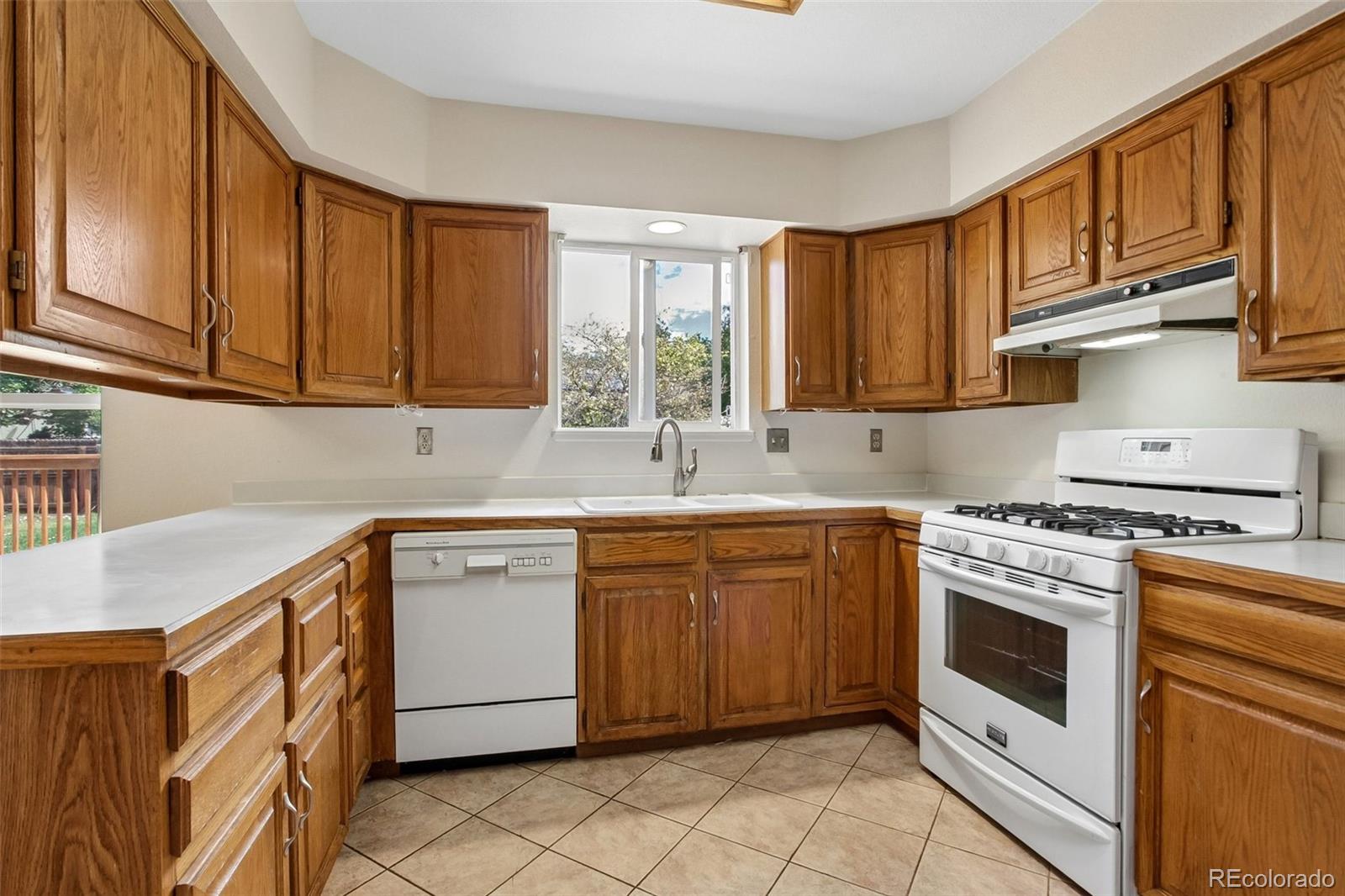 MLS Image #12 for 1345  aberdeen drive,broomfield, Colorado