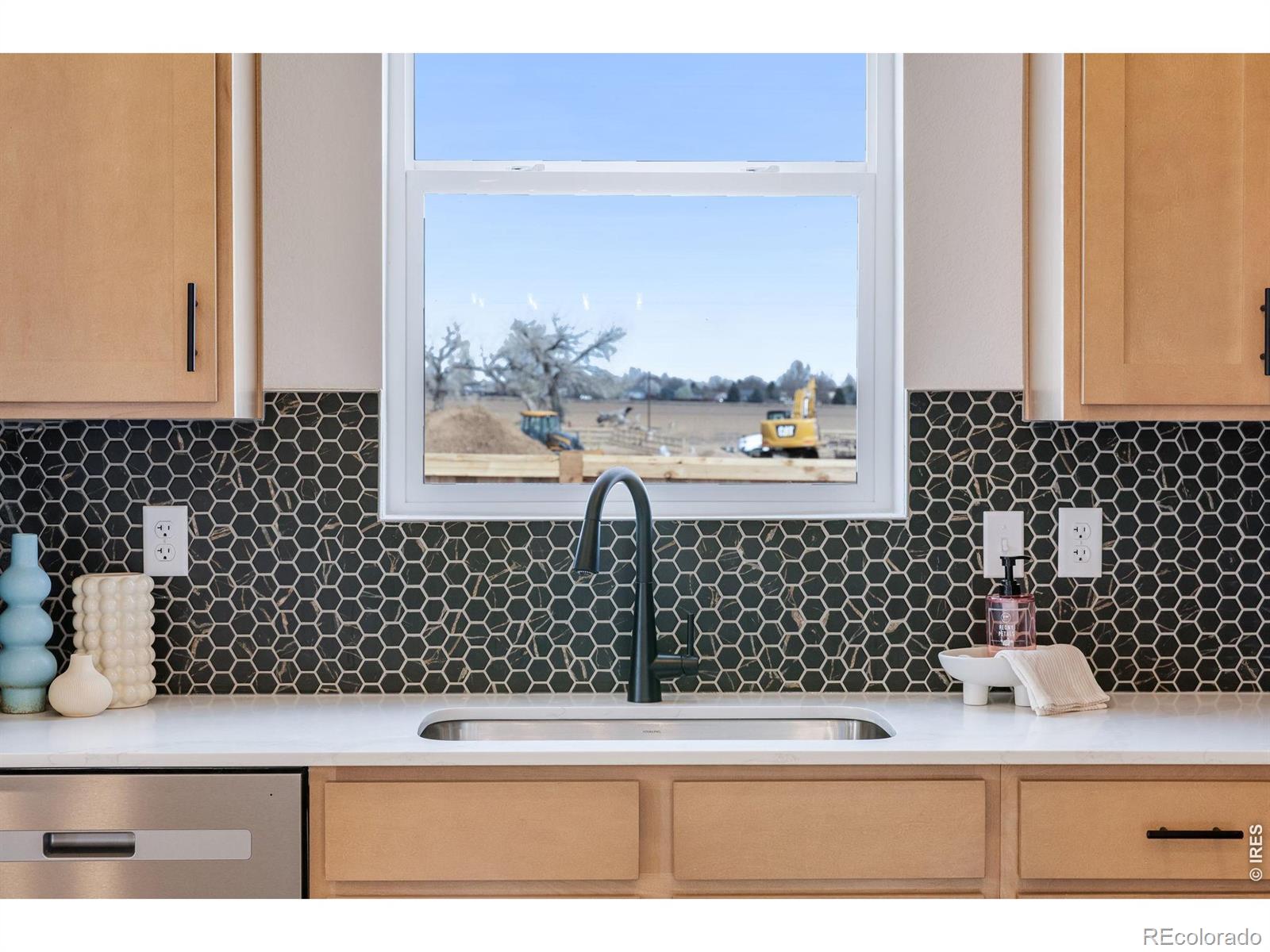 MLS Image #13 for 860  trumpet lane,windsor, Colorado
