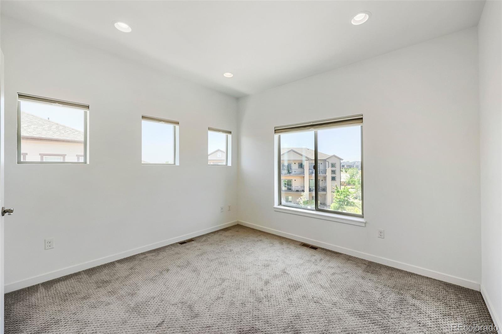 MLS Image #11 for 3155 e 104th avenue,denver, Colorado