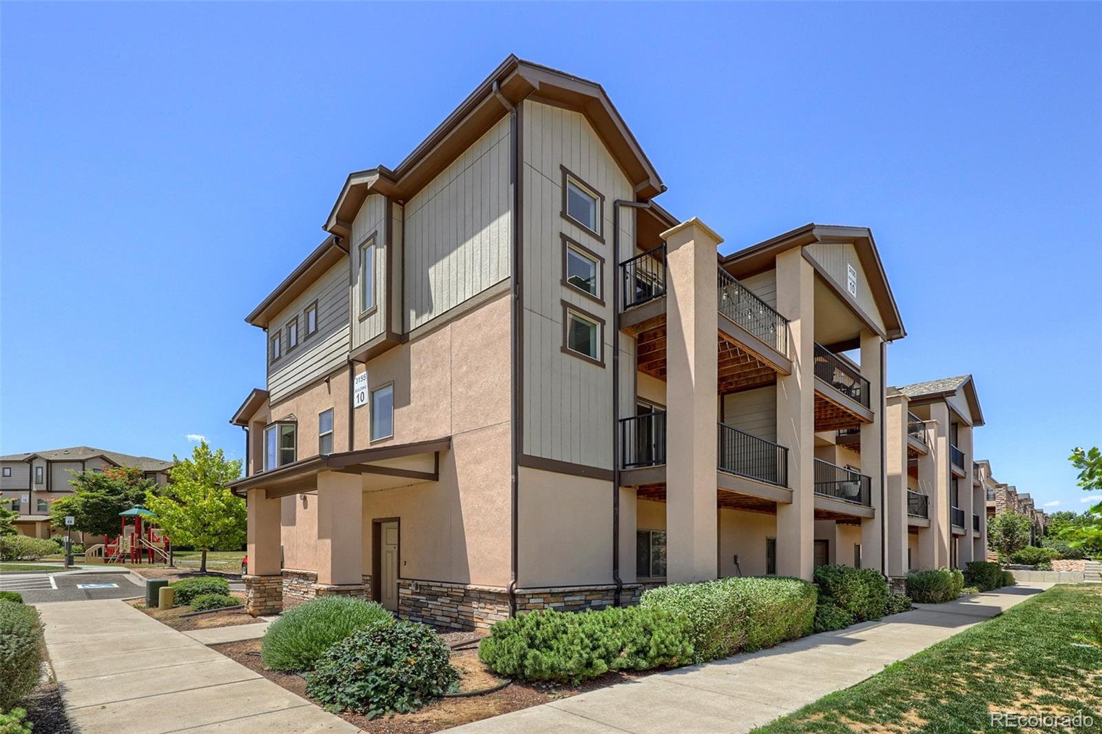 MLS Image #16 for 3155 e 104th avenue,denver, Colorado