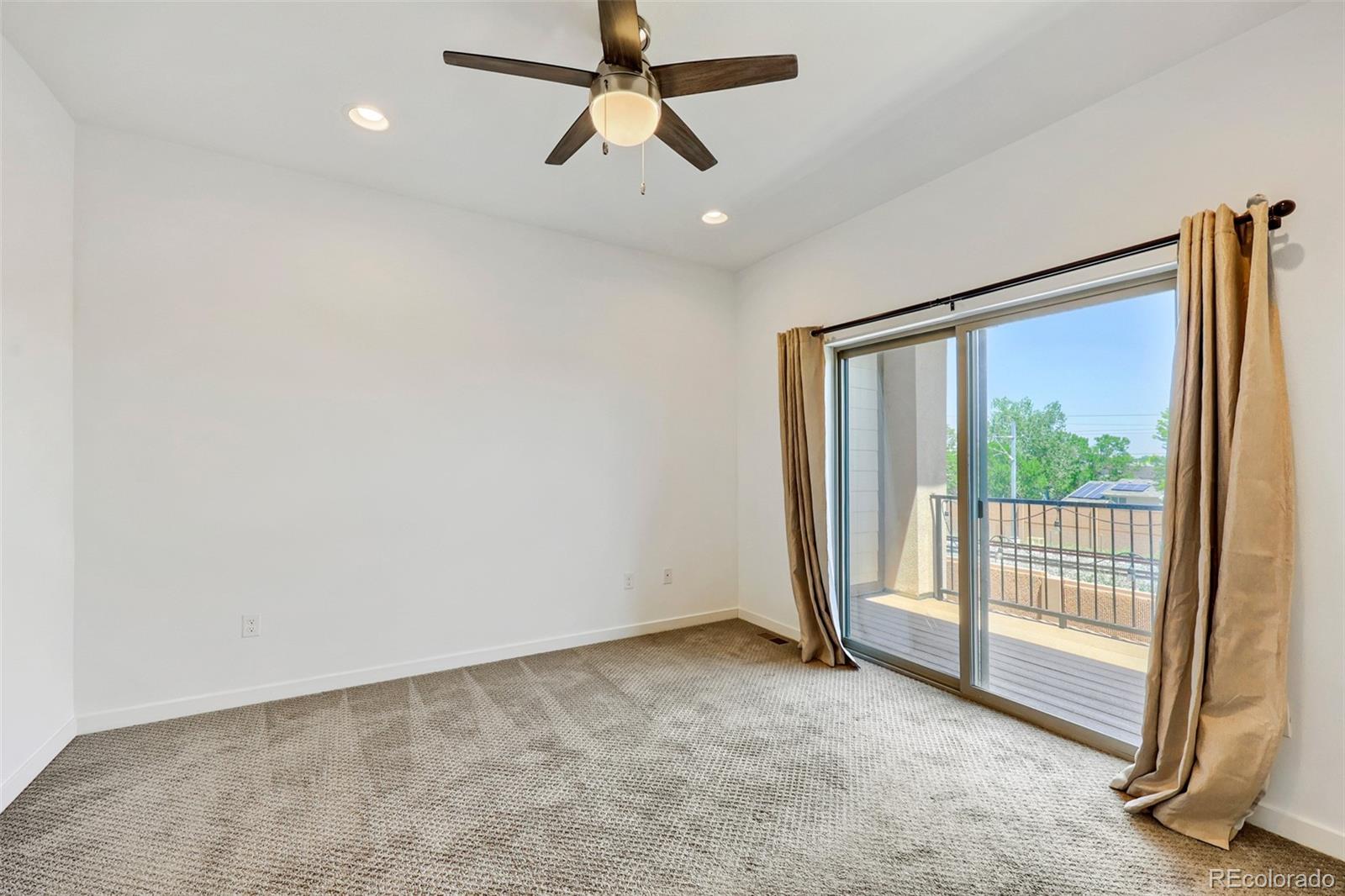 MLS Image #8 for 3155 e 104th avenue,denver, Colorado