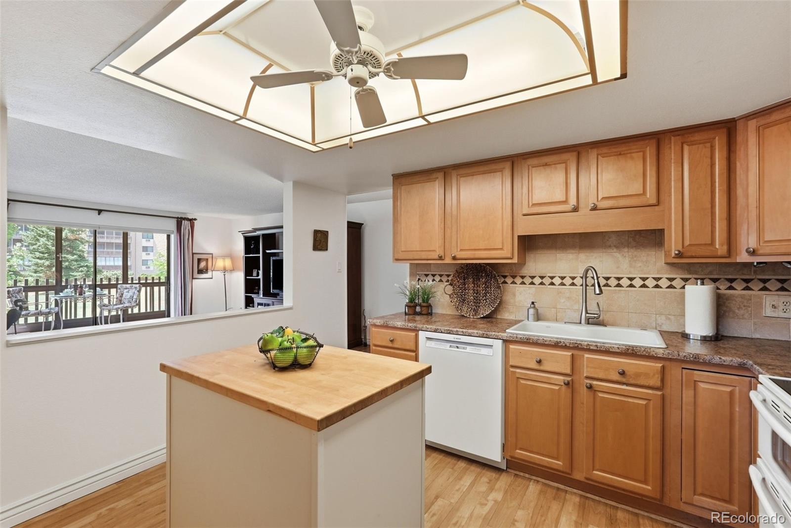 MLS Image #3 for 14102 e linvale place,aurora, Colorado