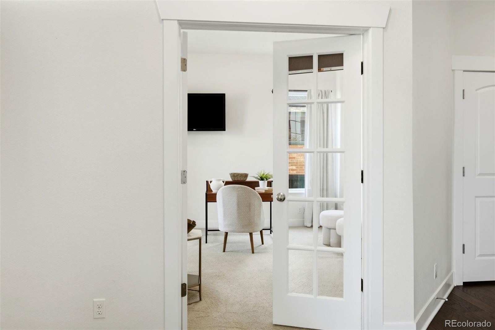 MLS Image #3 for 480  yosemite way,denver, Colorado