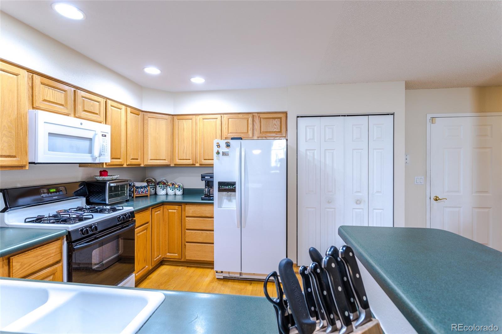 MLS Image #6 for 5727 w asbury place,lakewood, Colorado